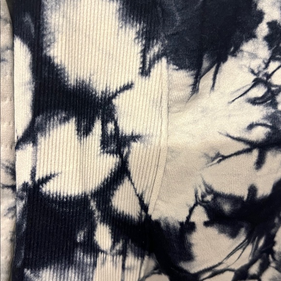 Climawear top. - Picture 3 of 8